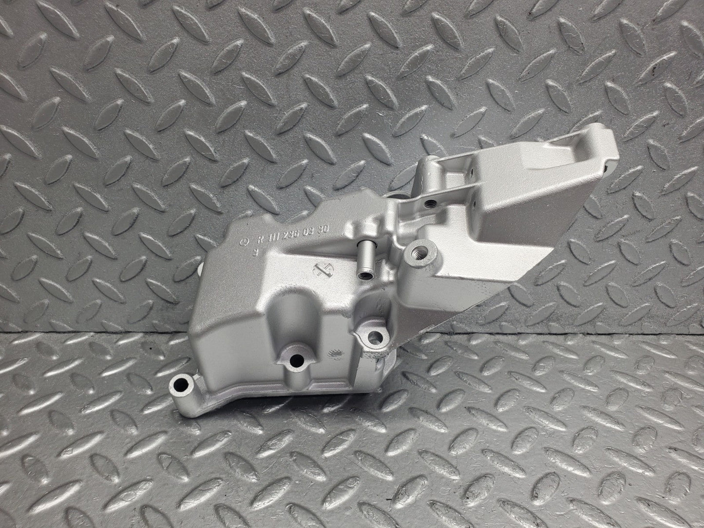 W124 Wagon engine mount gearbox bracket used OEM