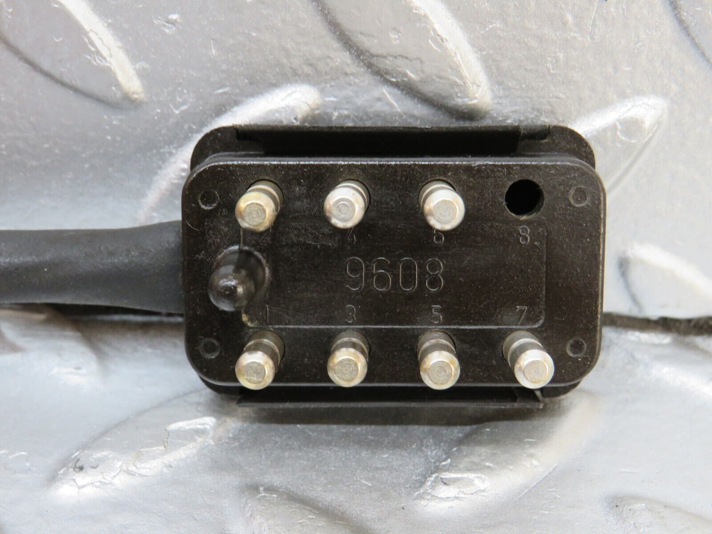 34525 Mercedes-Benz C126 380SEC Coupe Cruise Control Actuator 0015457532