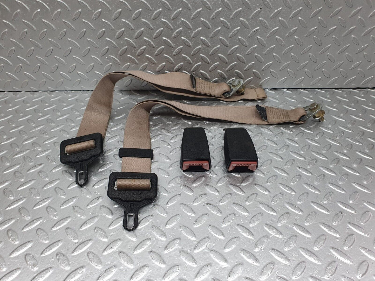 42609 Mercedes-Benz R129 320SL Coupe Rear Seat Belt With Buckles 1298600085 1298600369