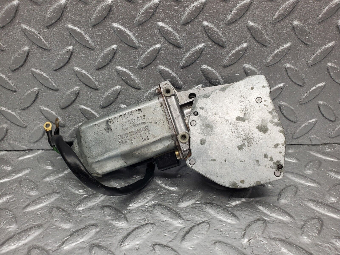 46378 Mercedes-Benz C123 280CE Coupe Front Right Window Regulator Motor 0130821023
