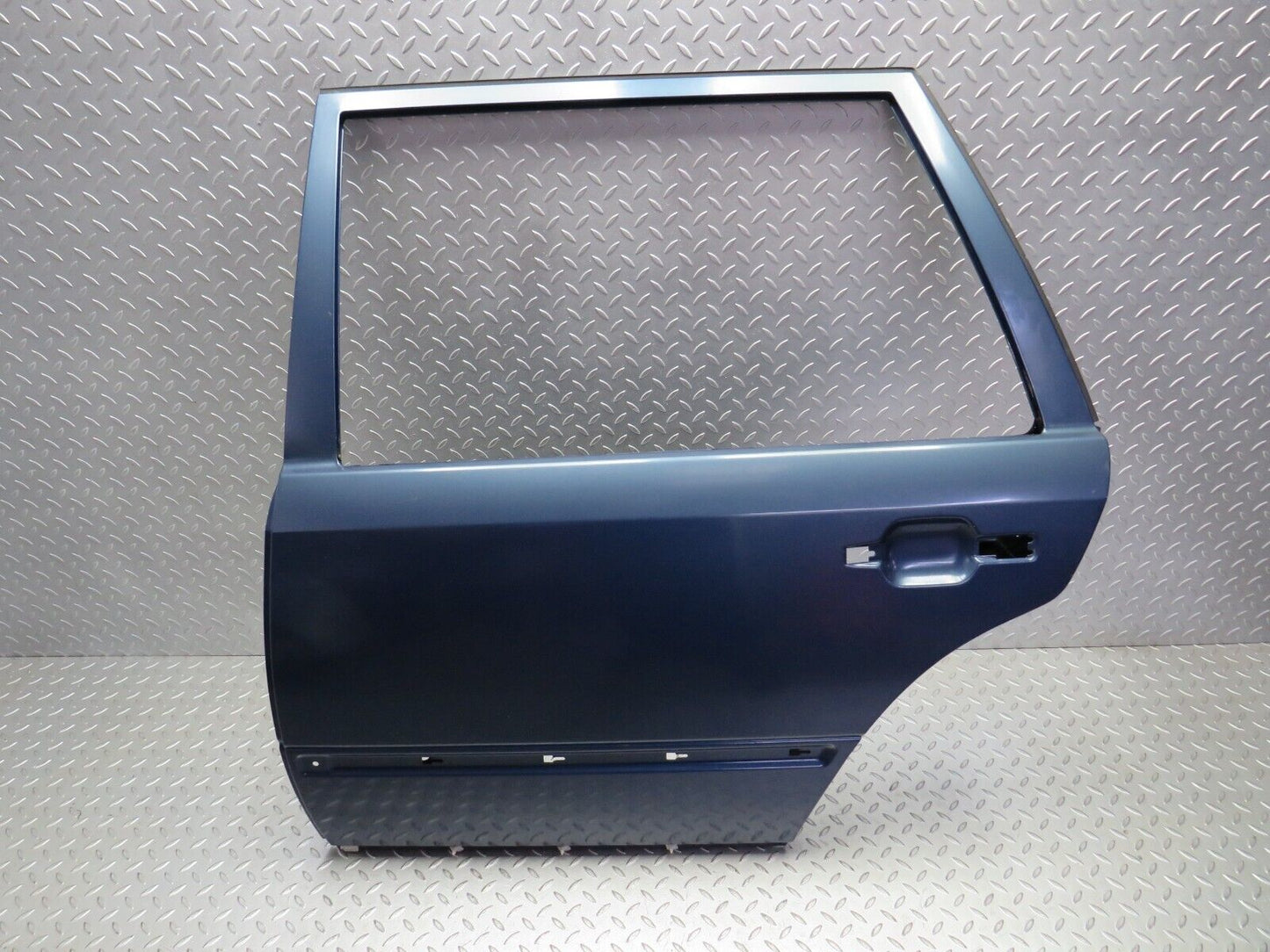 31413 Mercedes-Benz S124 220TE Wagon Rear Left Door