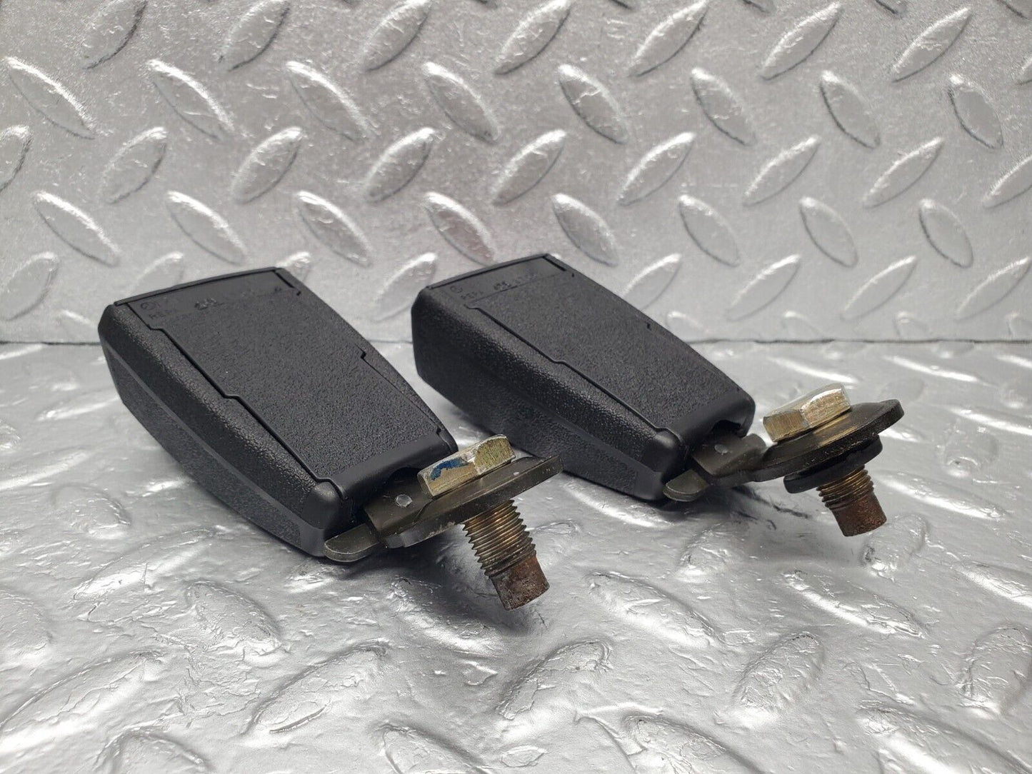 46979 Mercedes-Benz R129 320SL Coupe Rear Seat Belt With Buckles 1298600369
