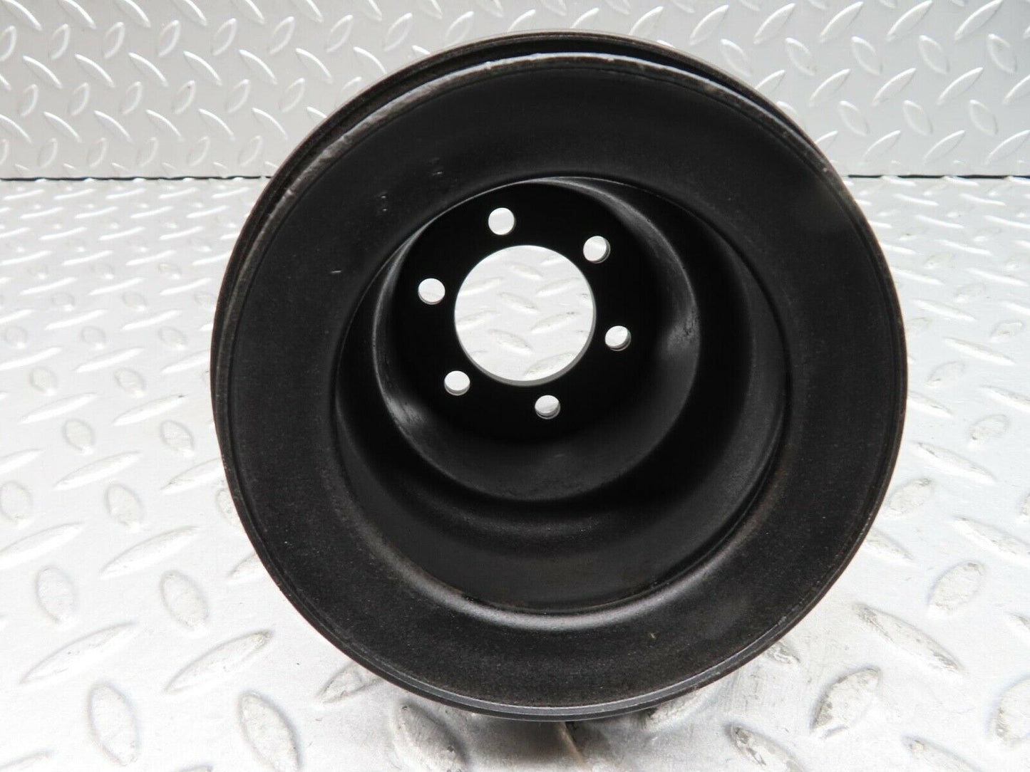 12527 Mercedes-Benz W108 280SE 3.5 Crankshaft Pulley
