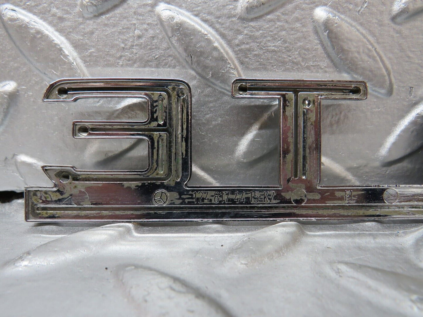 31269 Mercedes-Benz S124 220TE Wagon Trunk Badge Emblem 1248174415