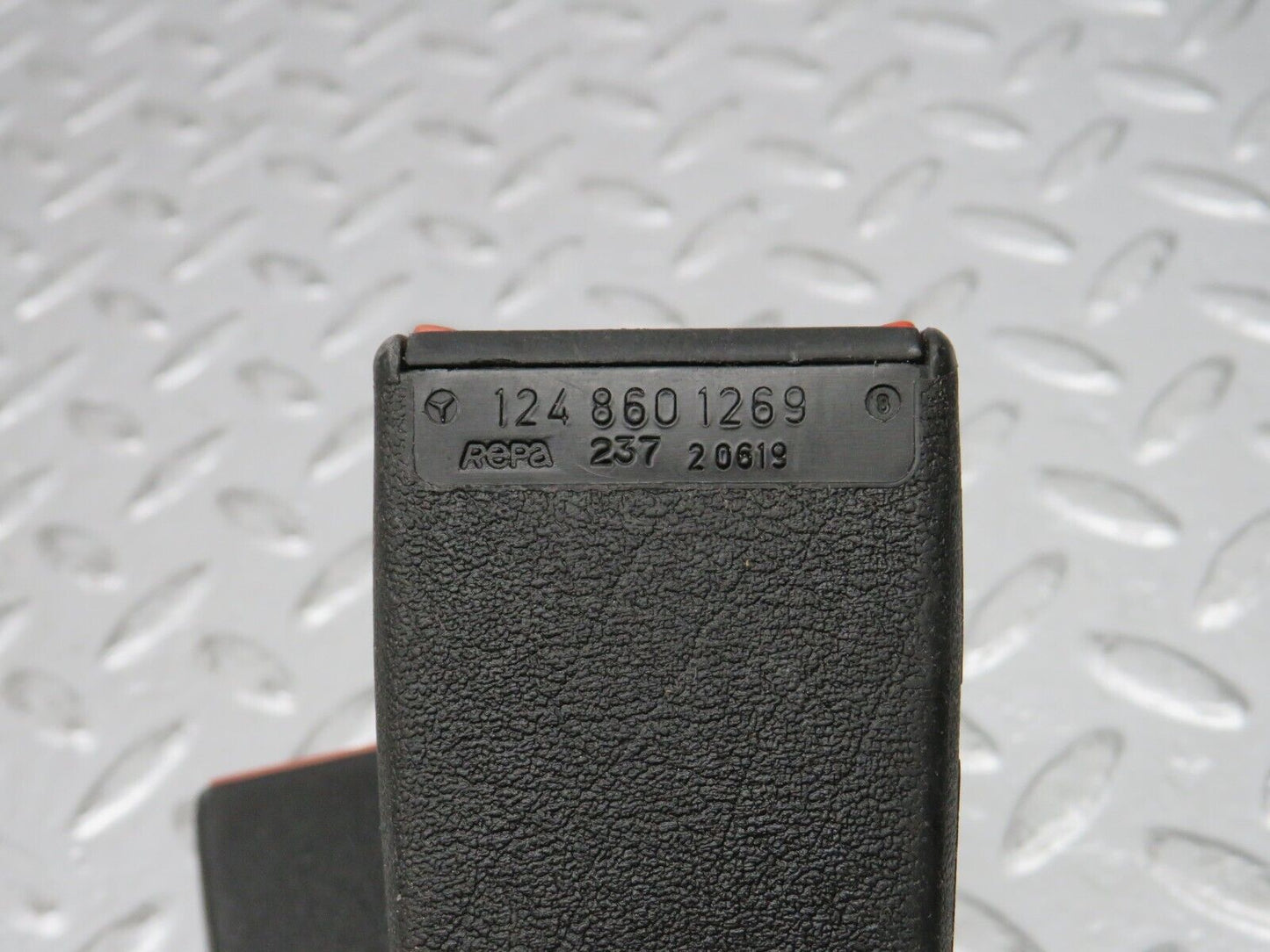 32637 Mercedes-Benz S124 300TE Rear Seat Belt With Buckles 1248607085