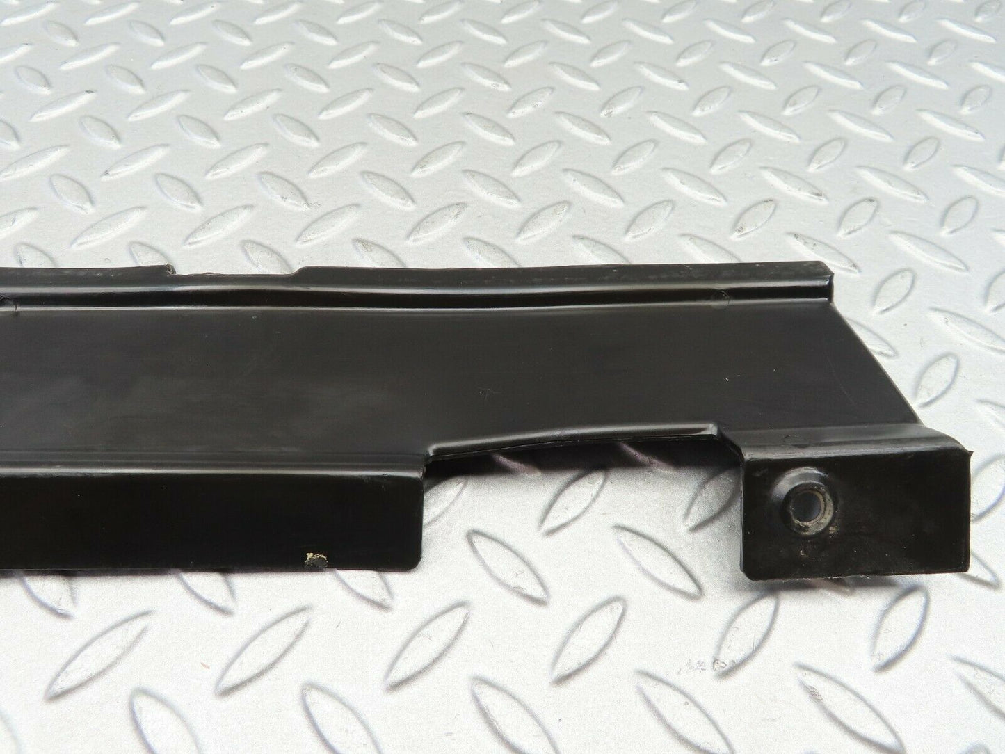 6225 Mercedes-Benz W126 380SE Front Left Cover 1268210136