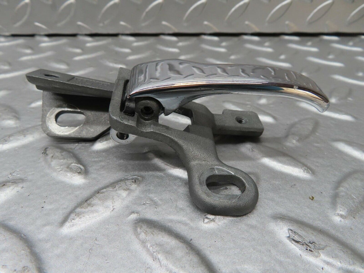 7042 Mercedes-Benz W123 230E Left Interior Door Handle1237600161