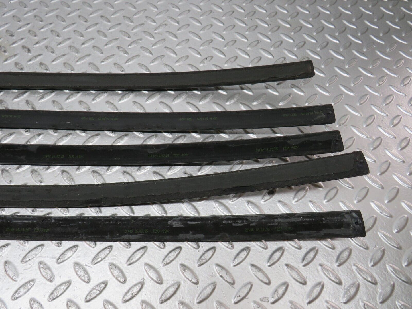 27842 Mercedes-Benz S124 300TE Wagon Roof Cladding Set