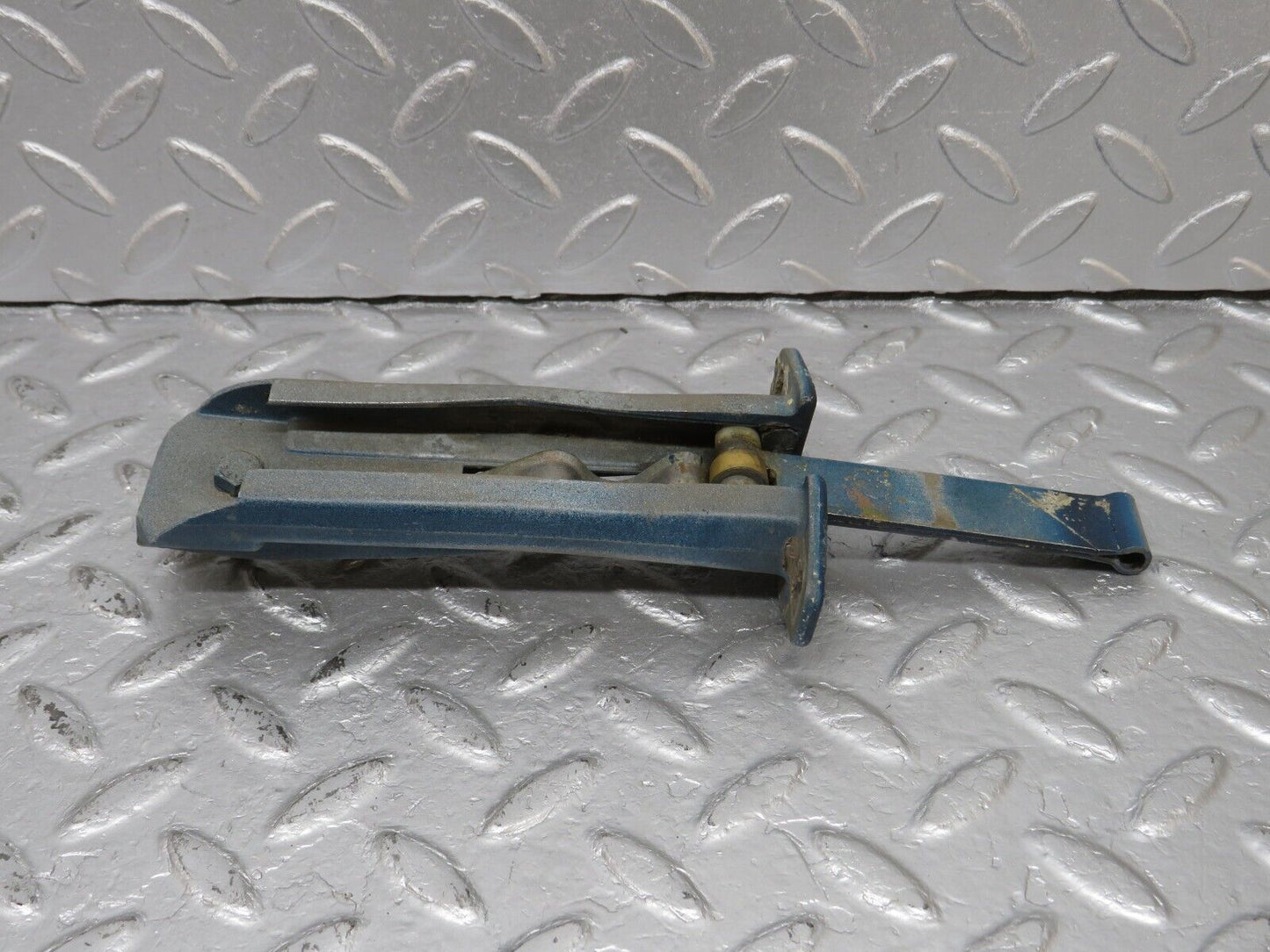 40277 Mercedes-Benz W110 230 Rear Door Safety Check Strap 1107230127