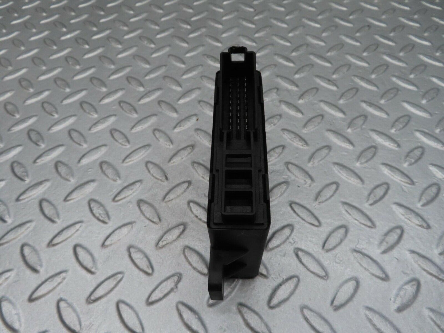 11900 Mercedes-Benz R129 300SL Coupe Infrared Alarm Control Module