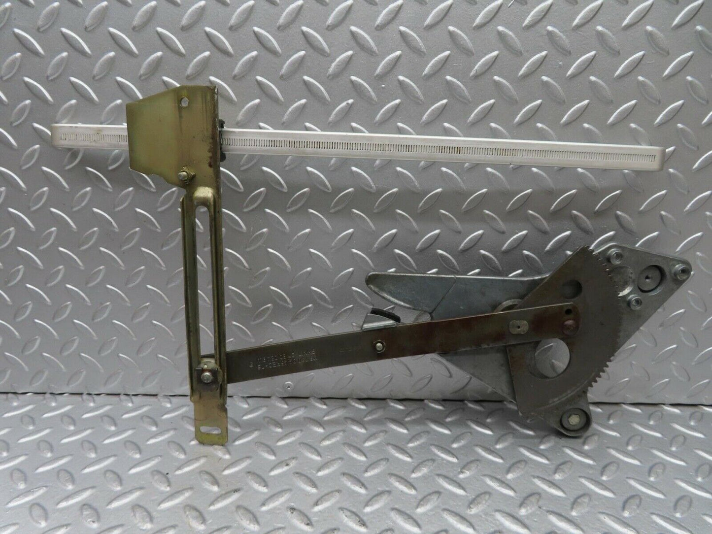 14253 Mercedes-Benz W116 350SE Rear Right Power Window Regulator 1167300446