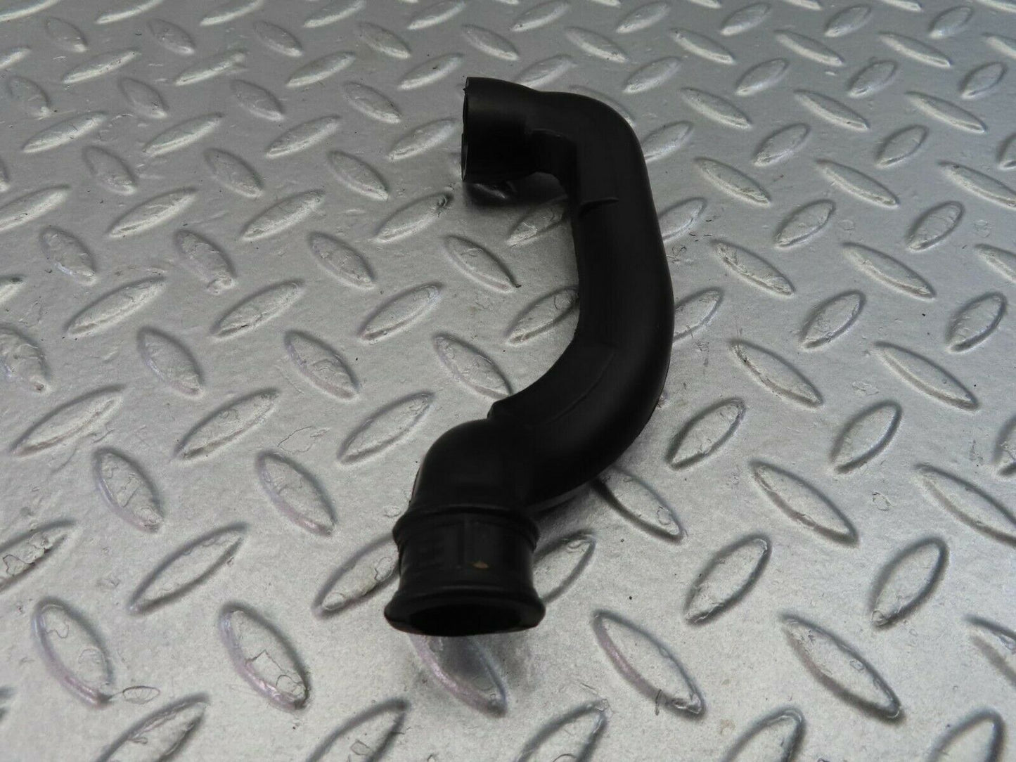 9834 Mercedes-Benz C123 280CE Coupe Air Intake Pipe 1100945282