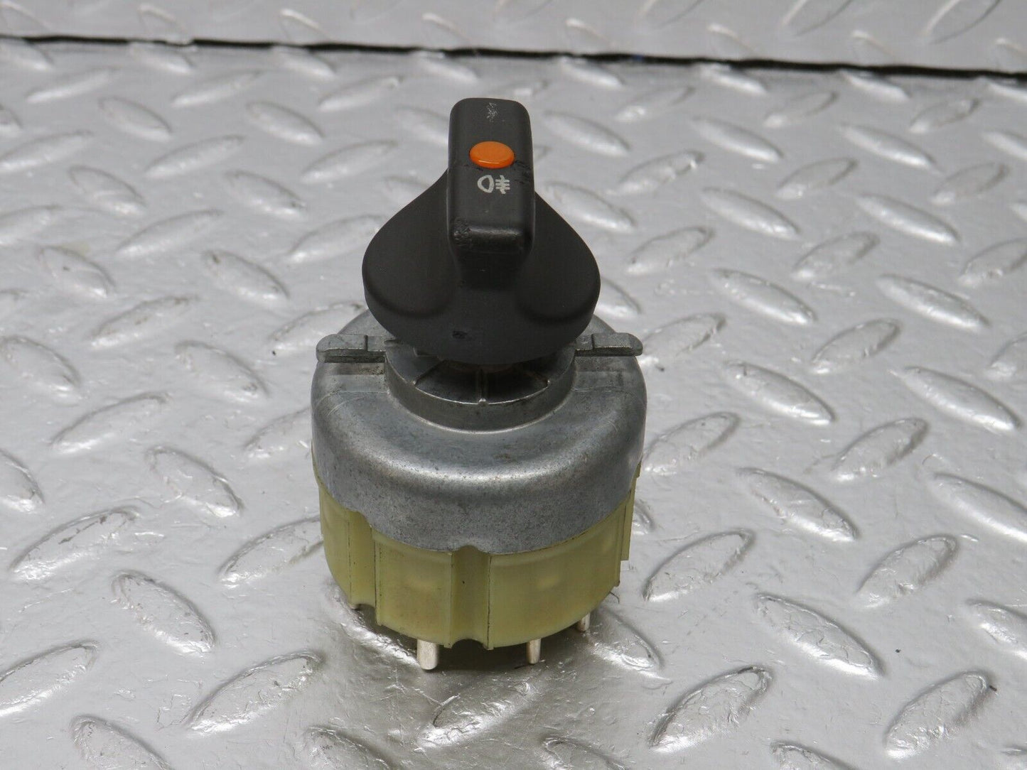 34070 Mercedes-Benz W124 260E Headlight Switch 0005455404