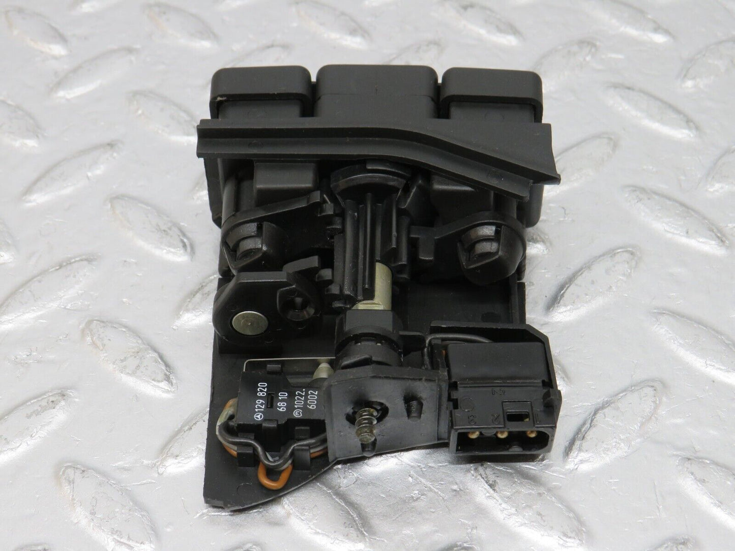 33172 Mercedes-Benz R129 Glove Box Lock No Key 1298206810