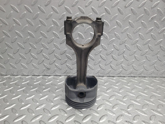 W124 Wagon piston with connecting rod used OEM