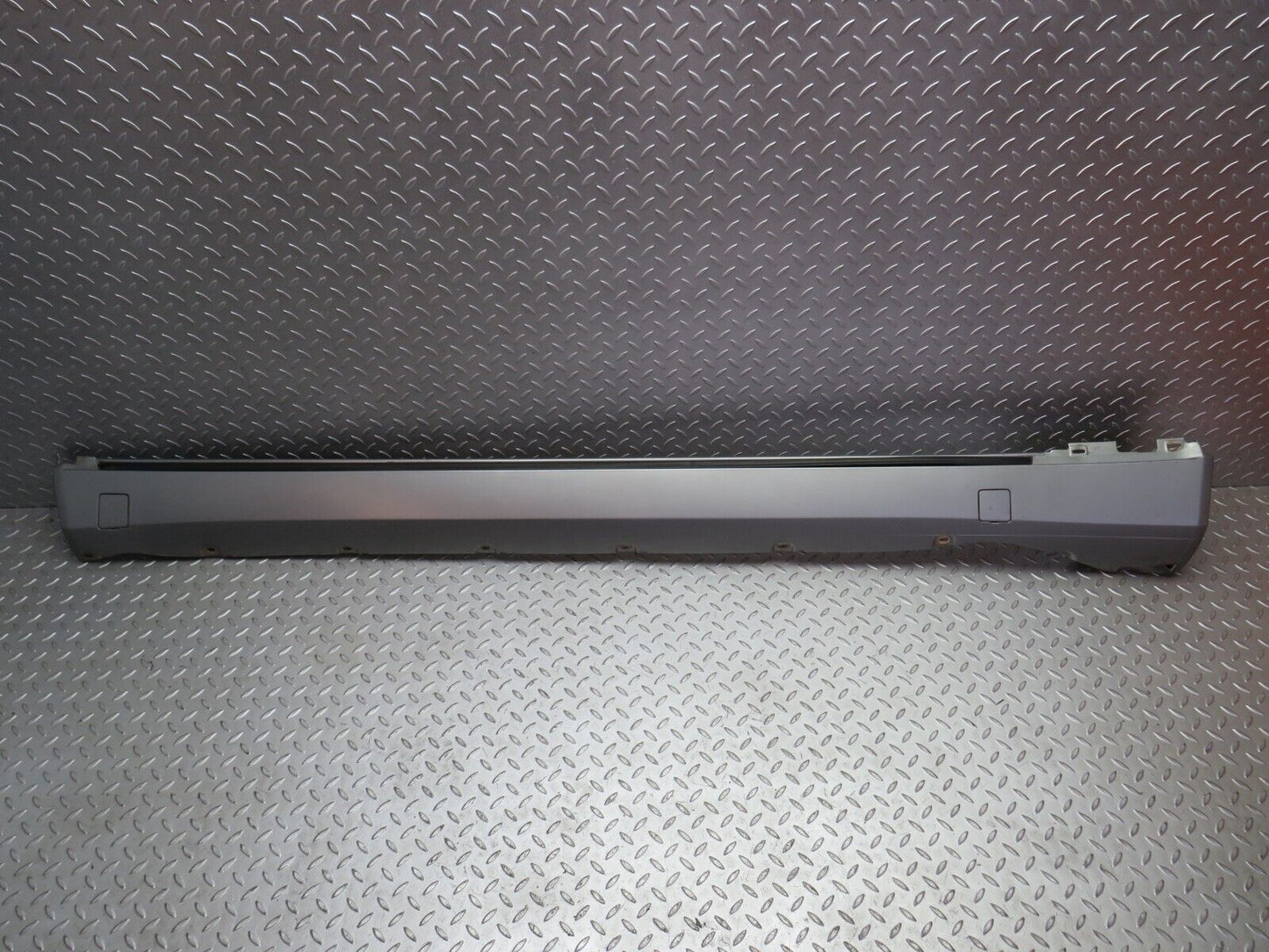 31829 Mercedes-Benz W201 190LE 1.8L Side Skirt Right Side
