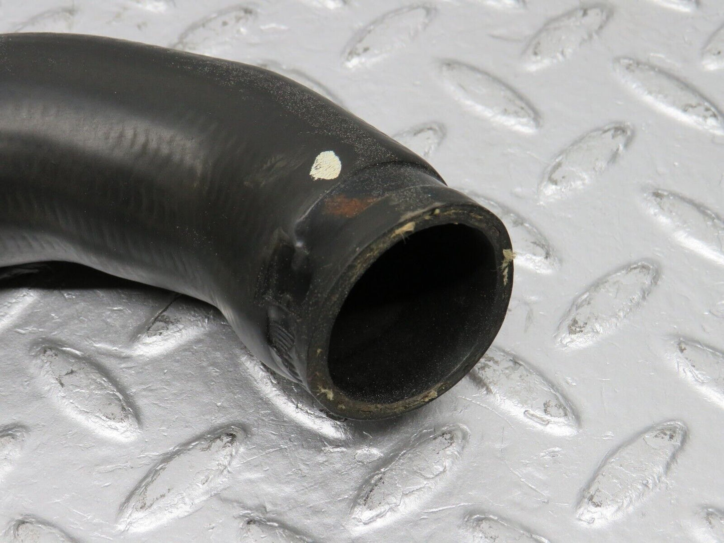 39588 Mercedes-Benz R129 320SL Coupe Radiator Lower Hose Pipe 1295012482
