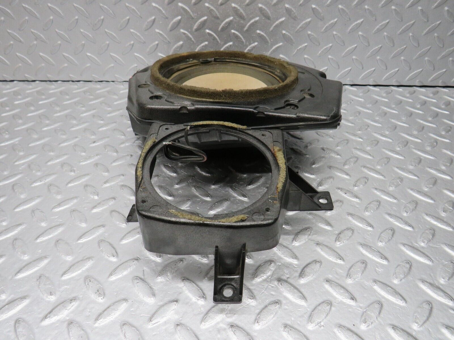 38444 Mercedes-Benz R129 280SL Coupe Right Door Speaker 1298201002