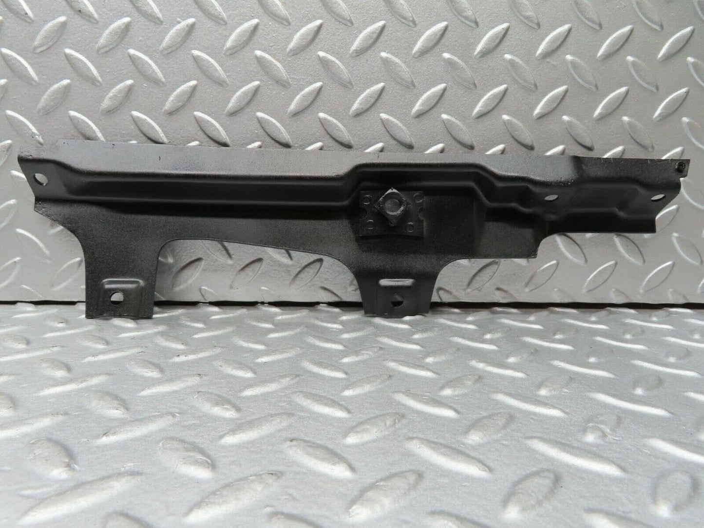 16657 Mercedes-Benz C107 380SLC Rear Right Inner Window Seal Holder Bracket