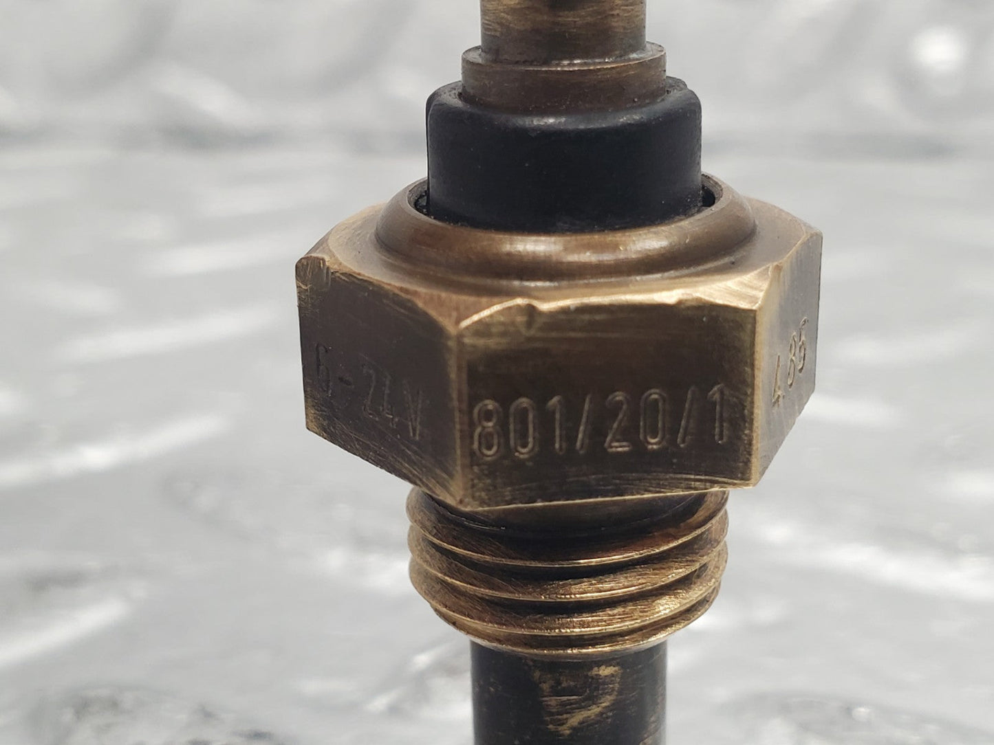 47058028