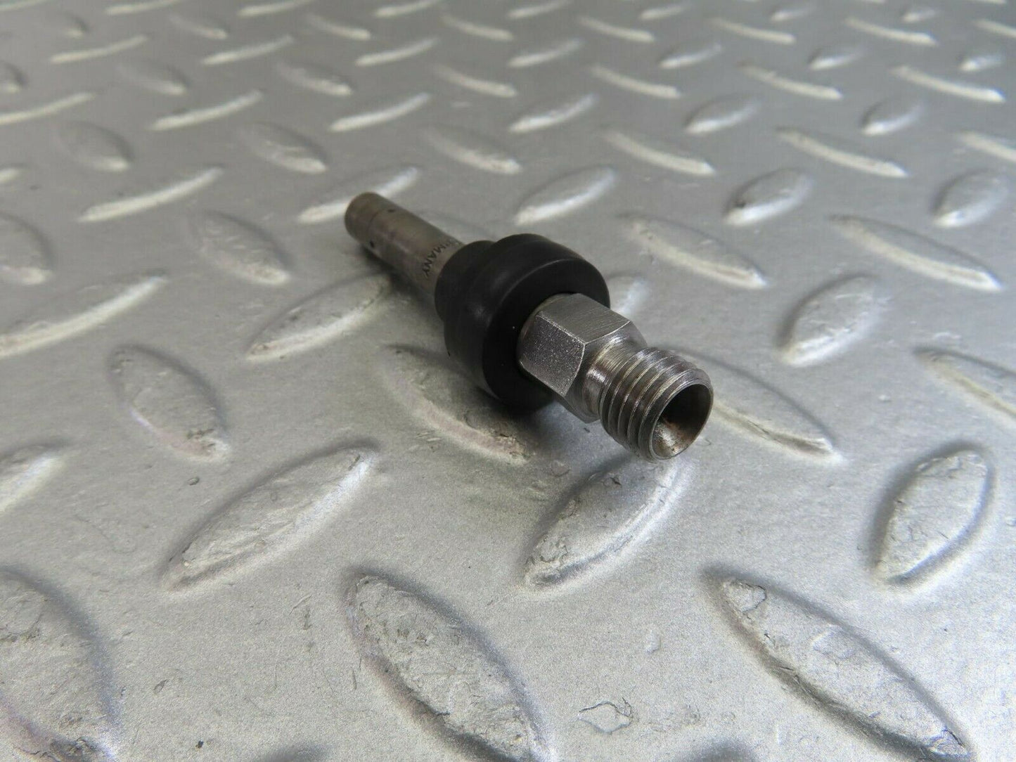 10047 Mercedes-Benz C123 230CE Coupe Fuel Injector Bosch 0437502010