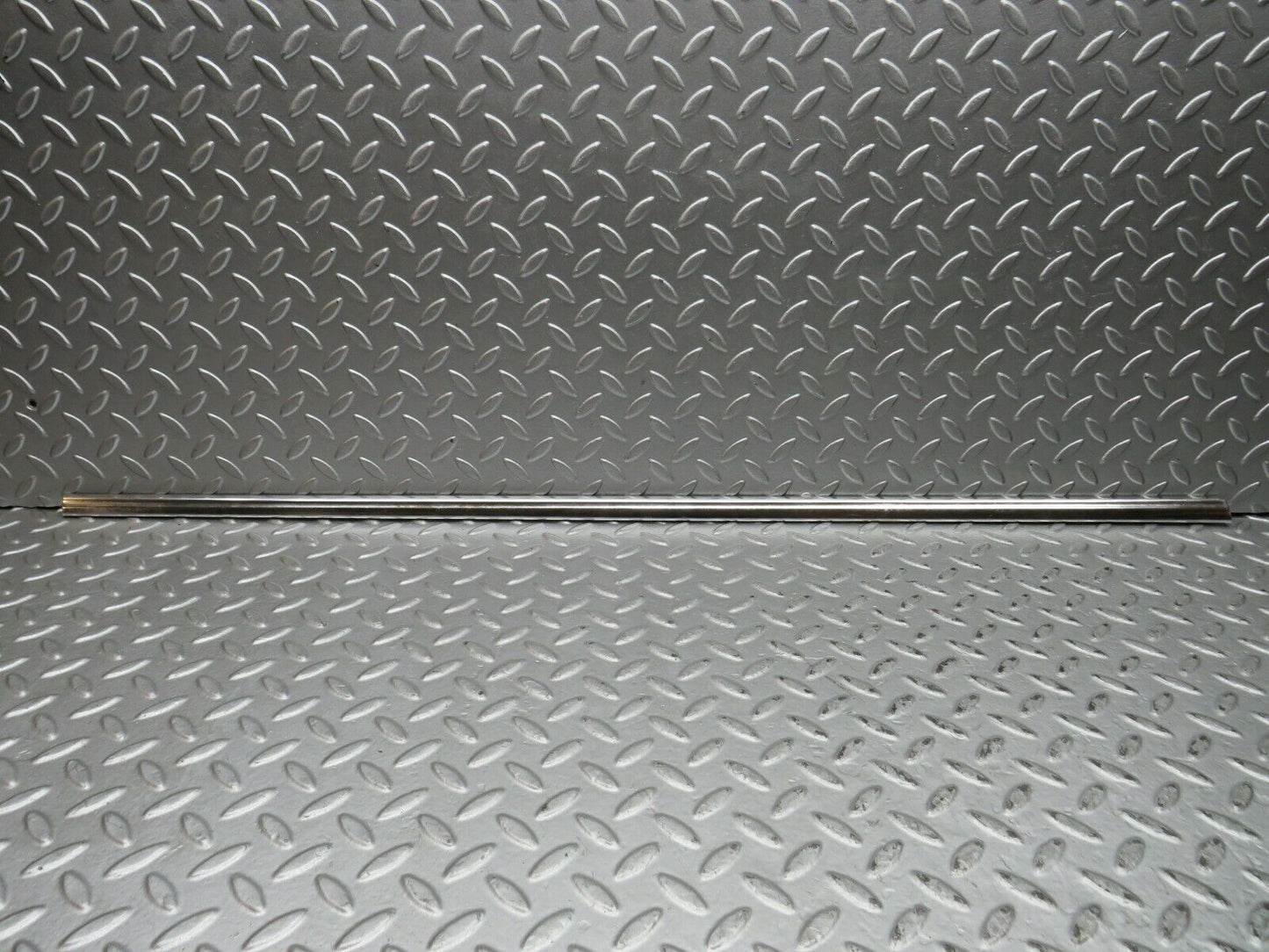 22267 Mercedes-Benz S123 280TE Wagon Rear Left Door Chrome Trim