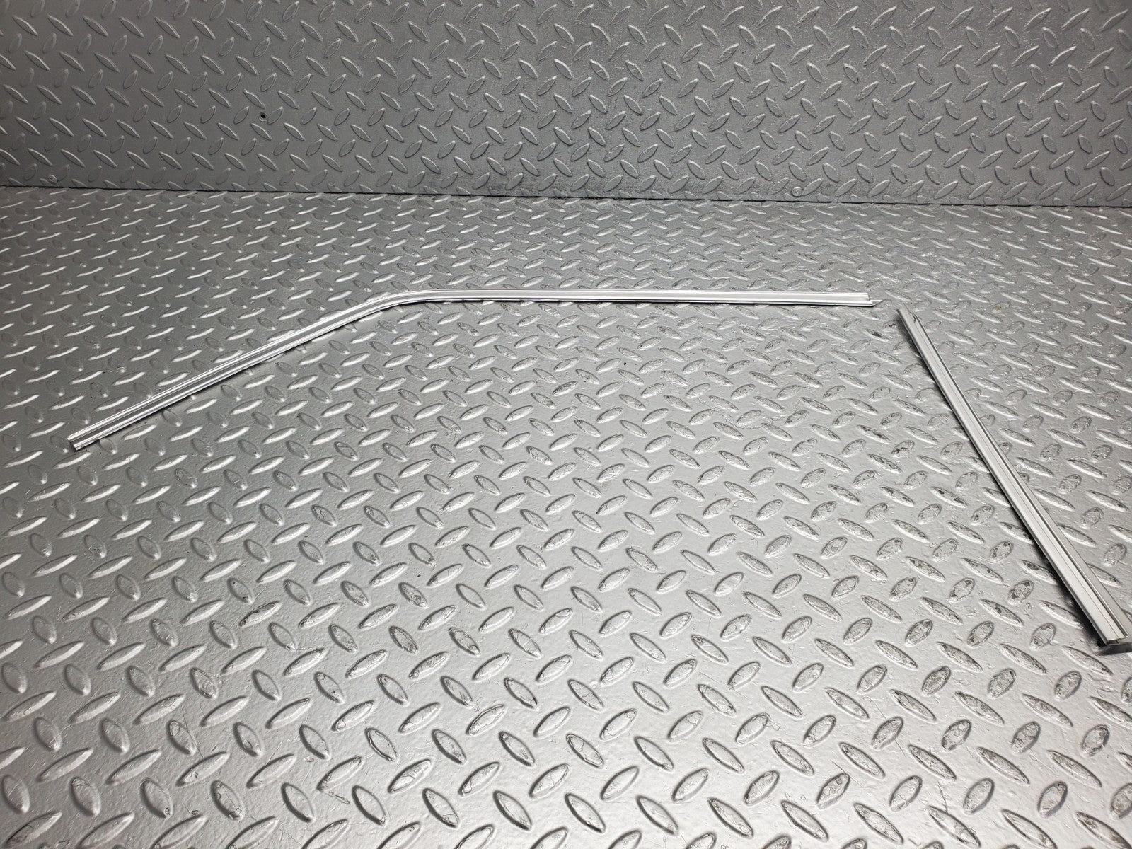 47257637