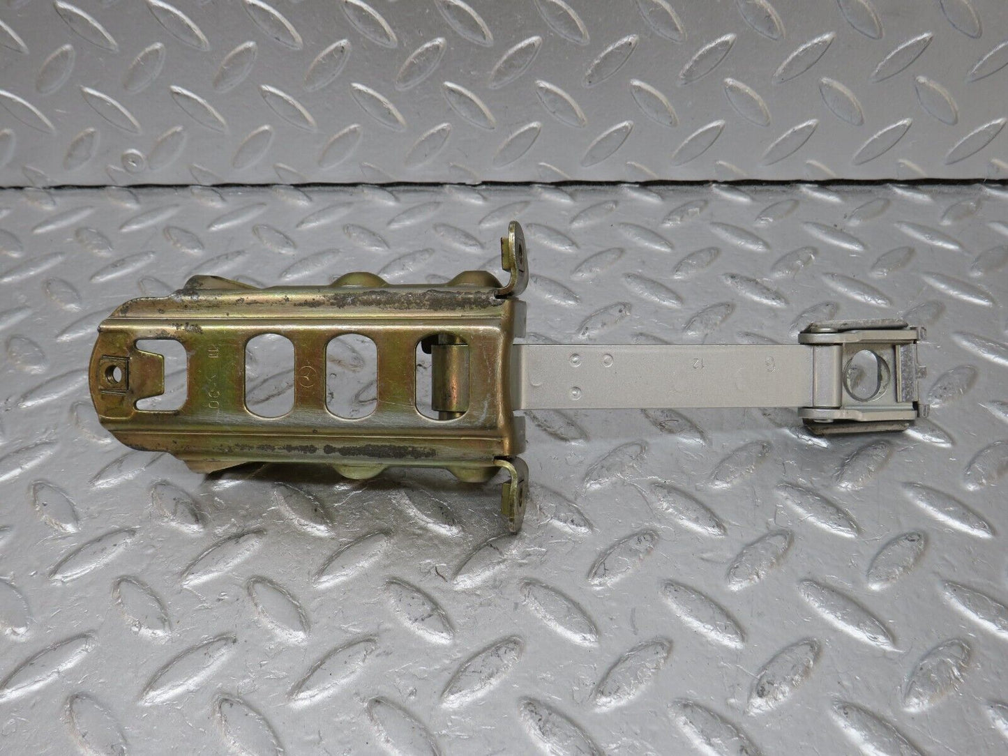 34691 Mercedes-Benz W210 320E Door Safety Check Strap