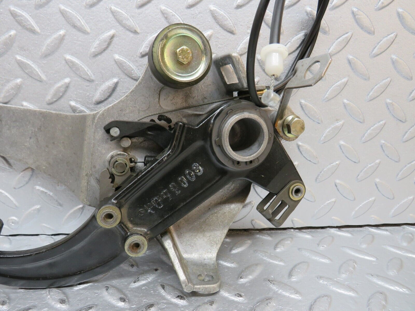 39507 Mercedes-Benz R129 320SL Coupe Parking Brake Pedal 1294270101 1294270336 1244270382