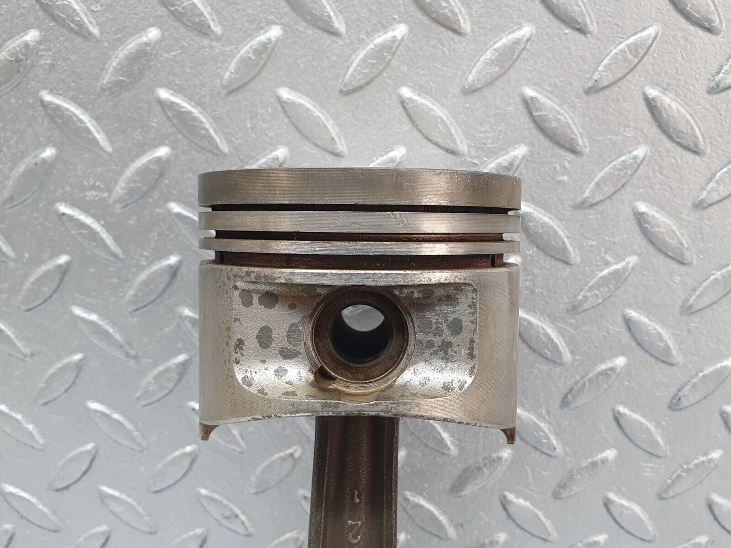 43772 Mercedes-Benz C126 380SEC Coupe Piston With Connecting Rod 87.995 11610