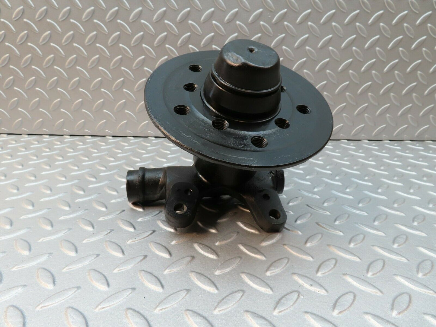 3454 Mercedes-Benz W108 280SE Wheel Hub Front Left