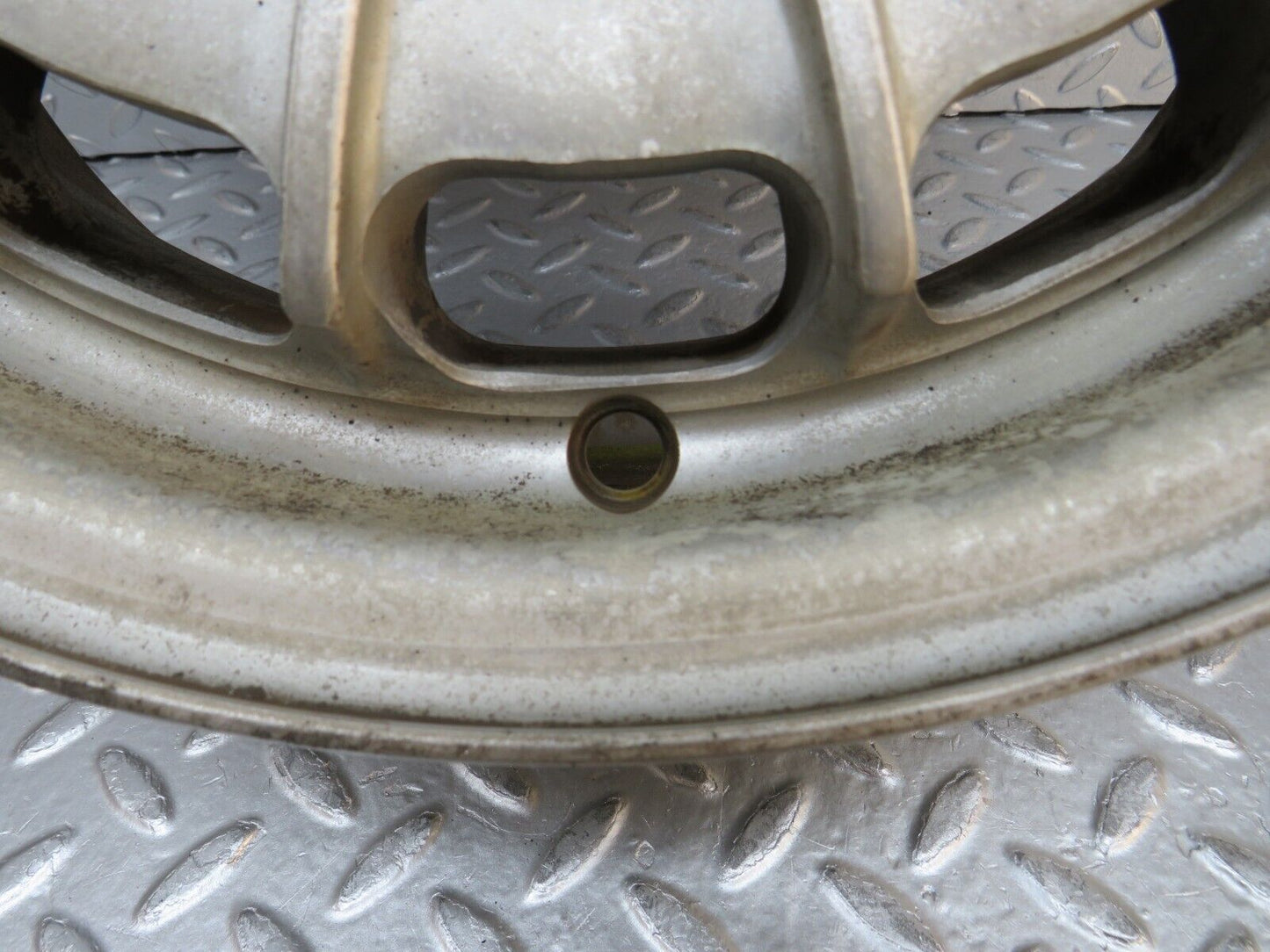 32226 Mercedes-Benz W123 Alloy Wheel Mexican Hat 5.5Jx14H2 ET30 1234001702
