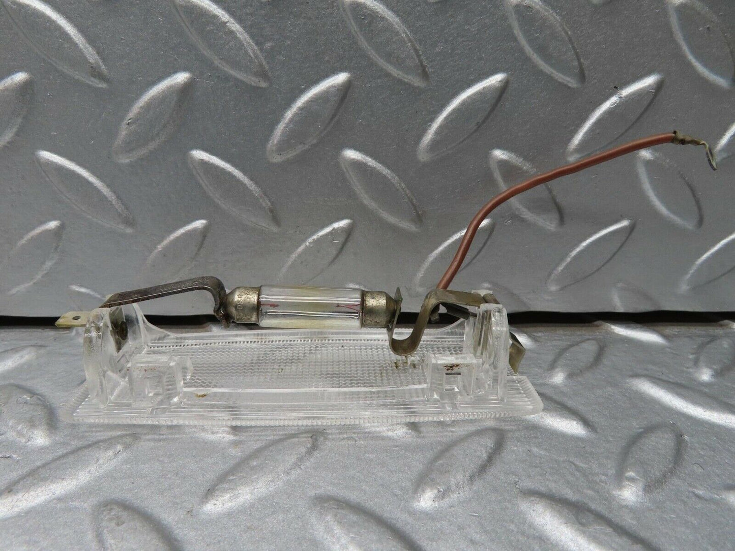 16754 Mercedes-Benz C107 380SLC Rear Interior Dome Light