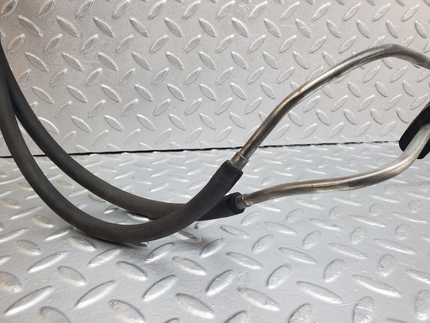 45813 Mercedes-Benz W126 420SE Fuel Hose Pipe