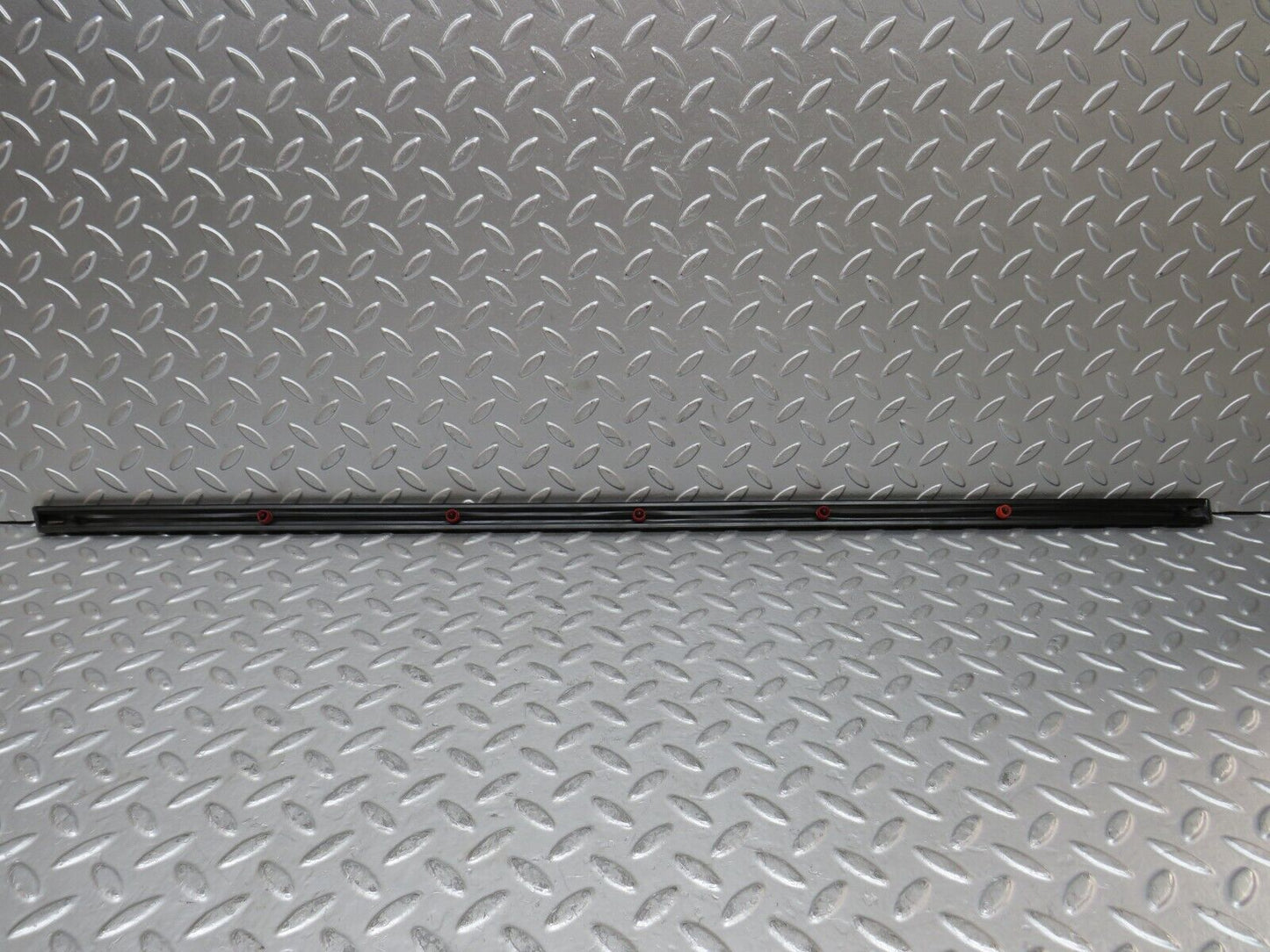 27893 Mercedes-Benz W123 280E Rear Left Door Centre Moulding Trim