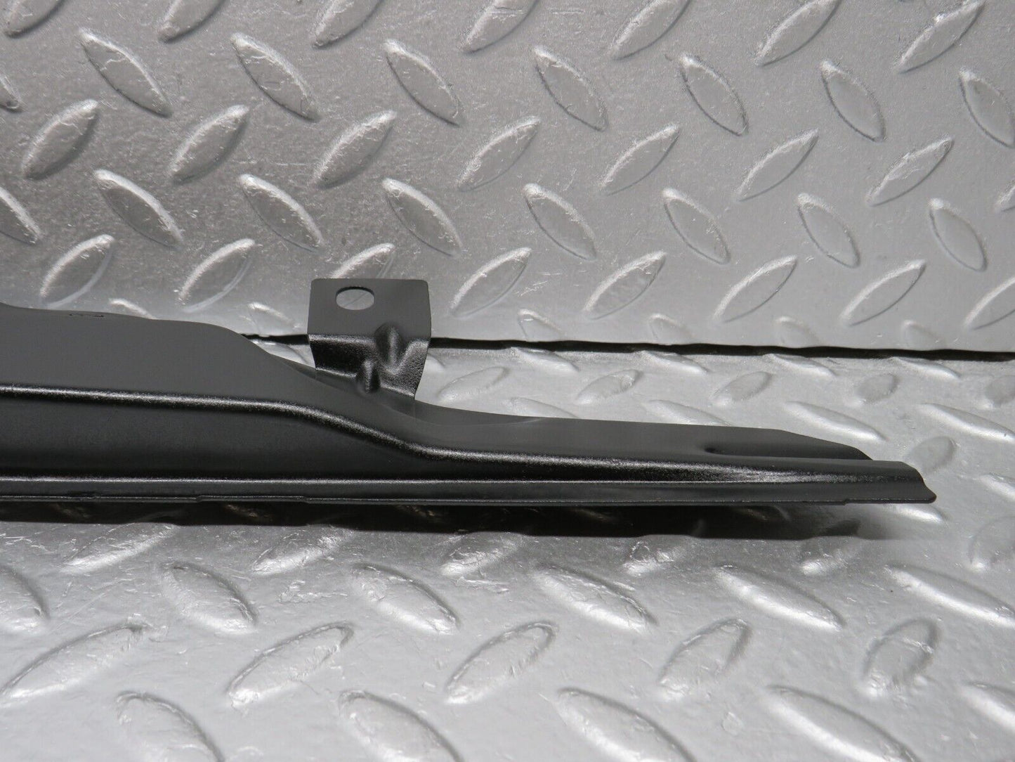 38011 Mercedes-Benz A124 320E Cabriolet Rear Left Window Channel Support
