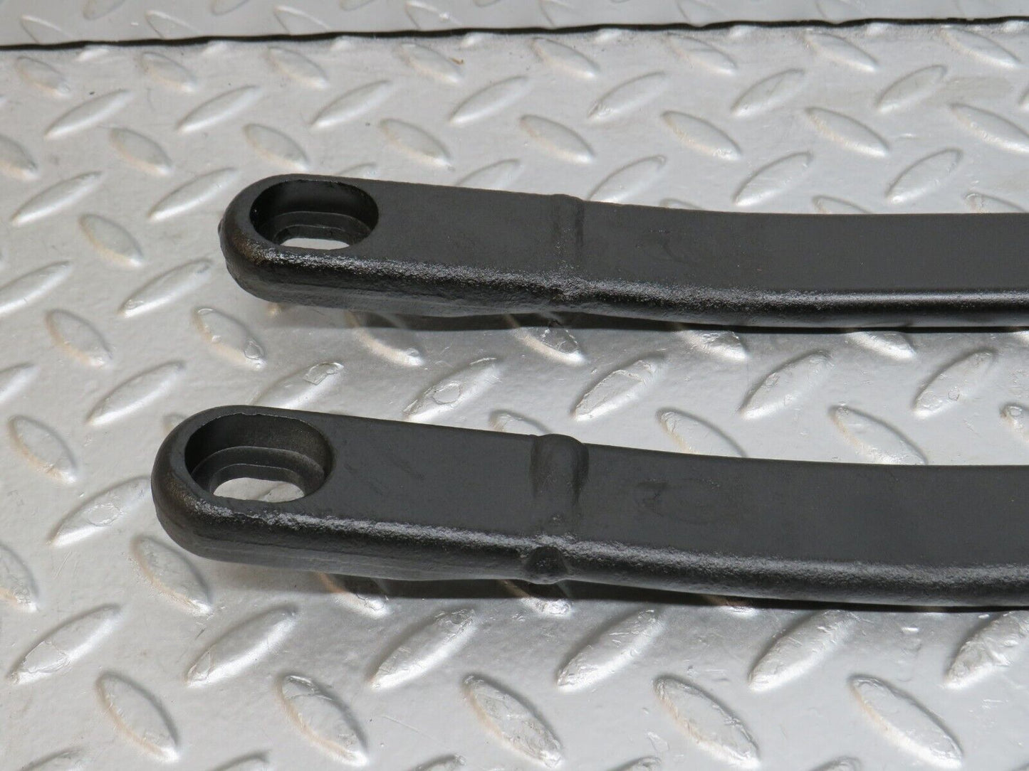 38192 Mercedes-Benz A124 320E Cabriolet Front Suspension Anti Roll Bar Support 2x