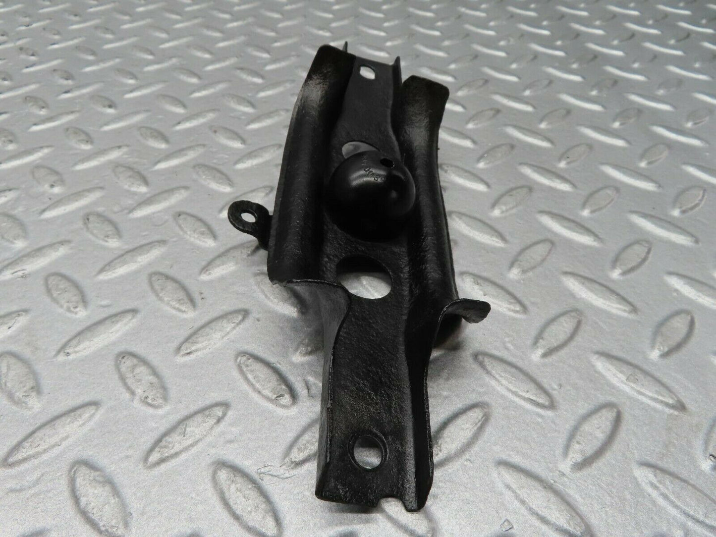16662 Mercedes-Benz C107 380SLC Cardan Shaft Prop Shaft Bracket