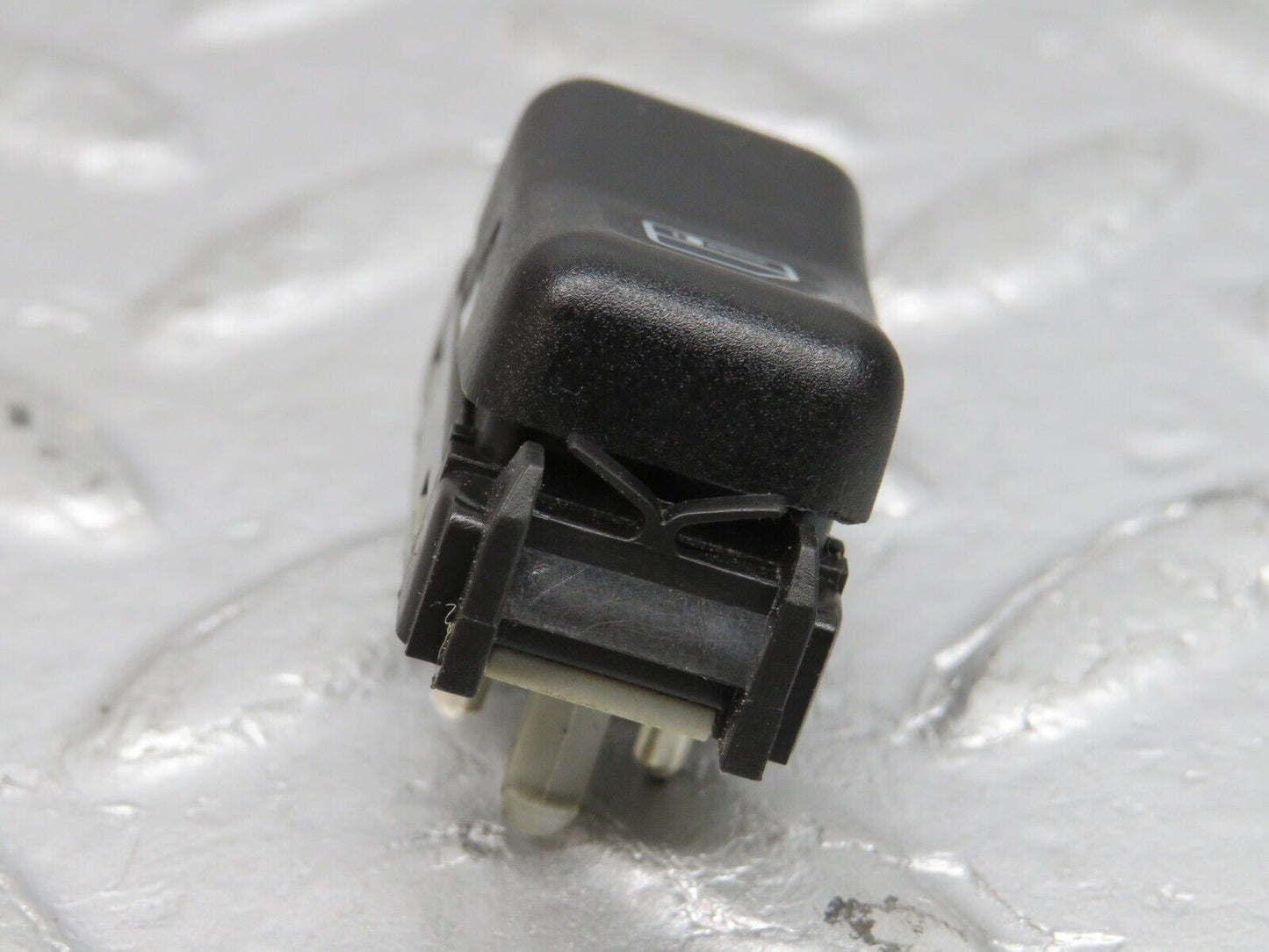 39640 Mercedes-Benz R129 320SL Coupe Central Locking Switch 1248215051