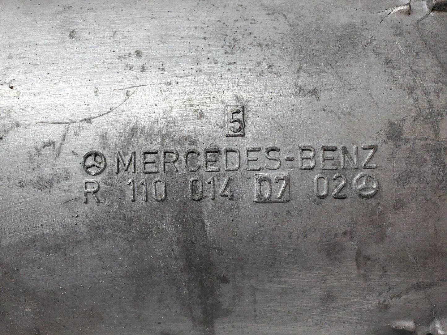 45456 Mercedes-Benz 280E M110.988 Oil Pan Oil Sump 1100140702