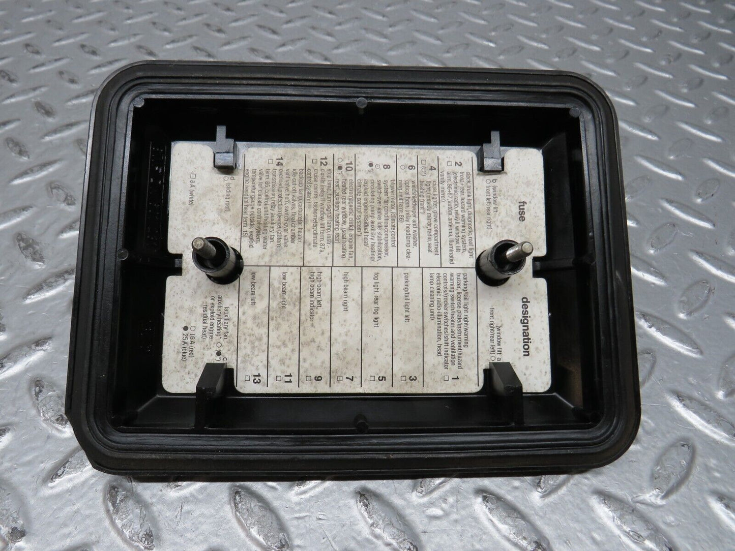 28750 Mercedes-Benz W123 230E Fuse Box Cover Lid 1235400082