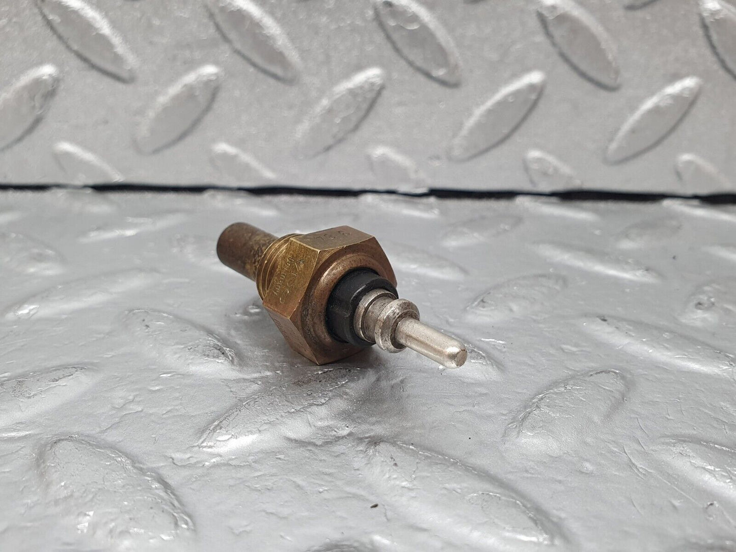 44085 Mercedes-Benz C123 230CE Coupe Coolant Temperature Sensor VDO 0055421017