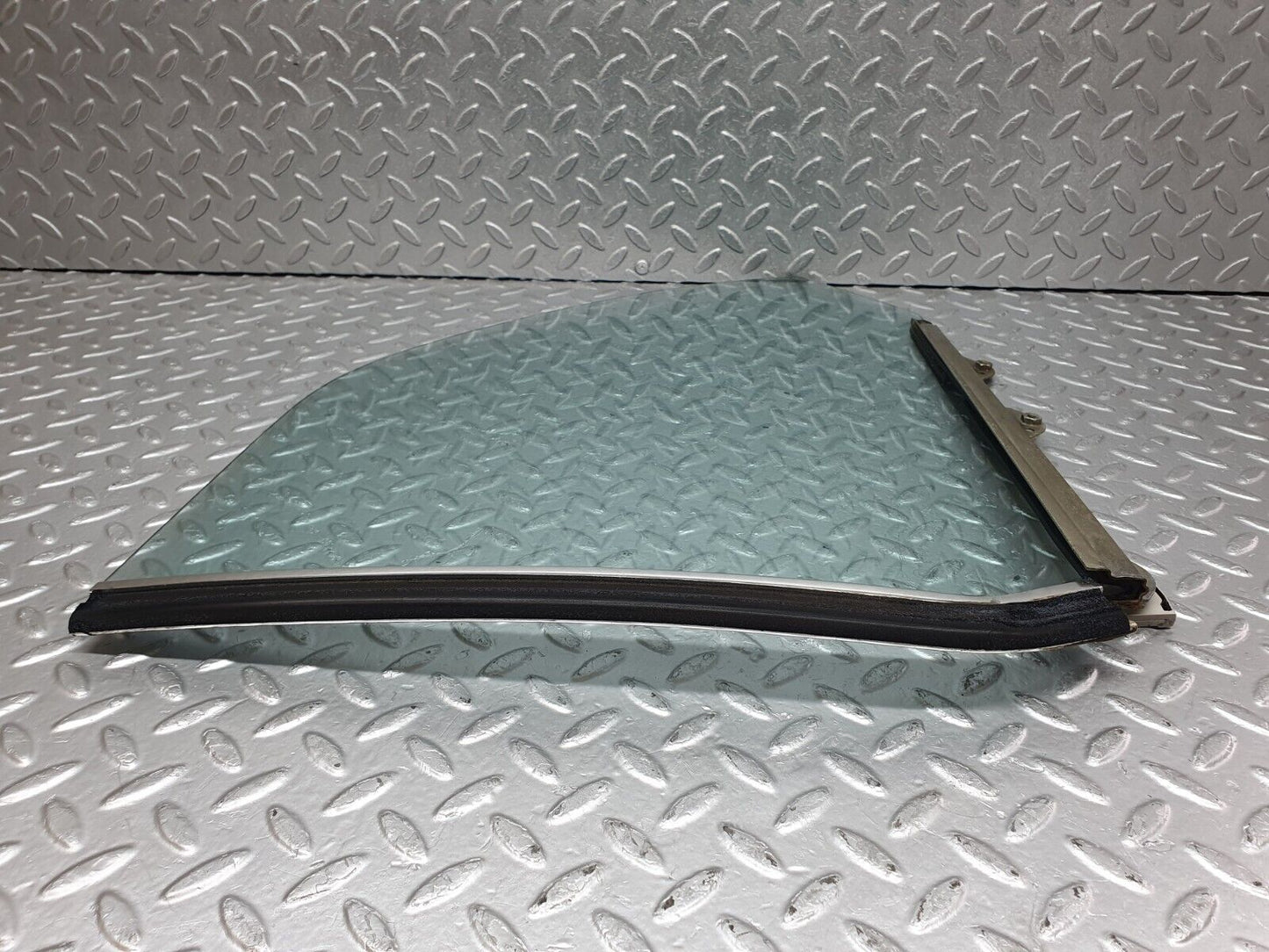 44183 Mercedes-Benz C123 230CE Coupe Rear Left Window Glass