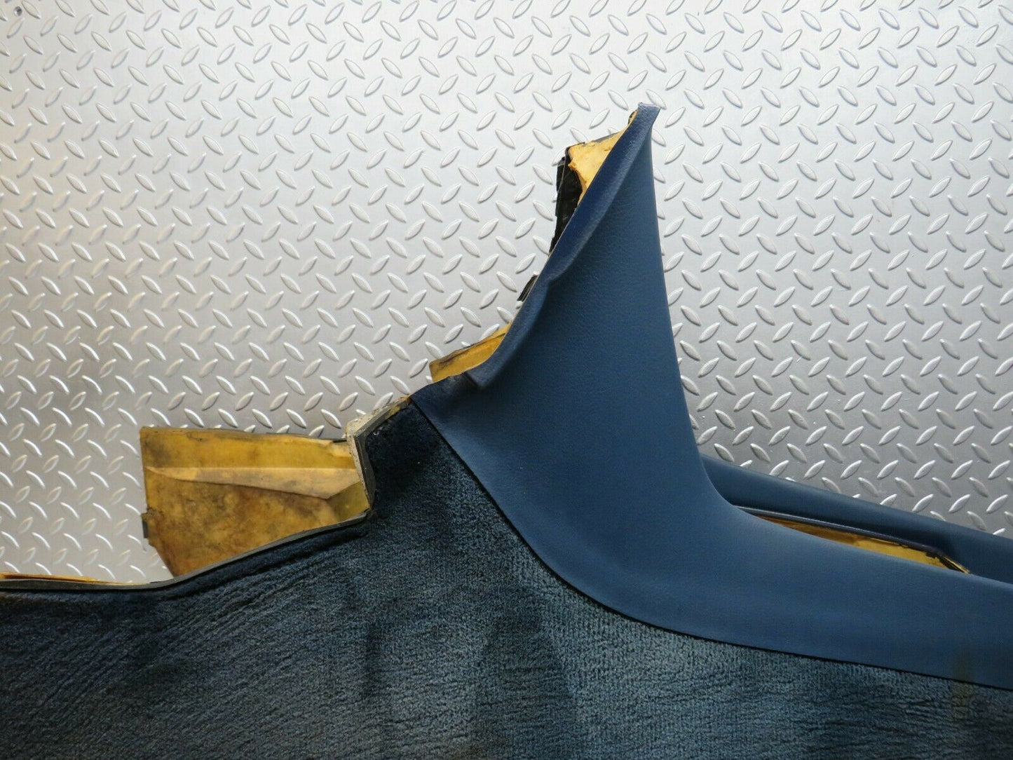 23832 Mercedes-Benz C107 450SLC Coupe Centre Console Blue 1076830225
