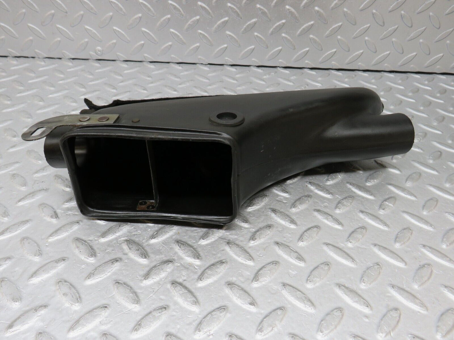35820 Mercedes-Benz W108 Dashboard Air Vent Duct Left