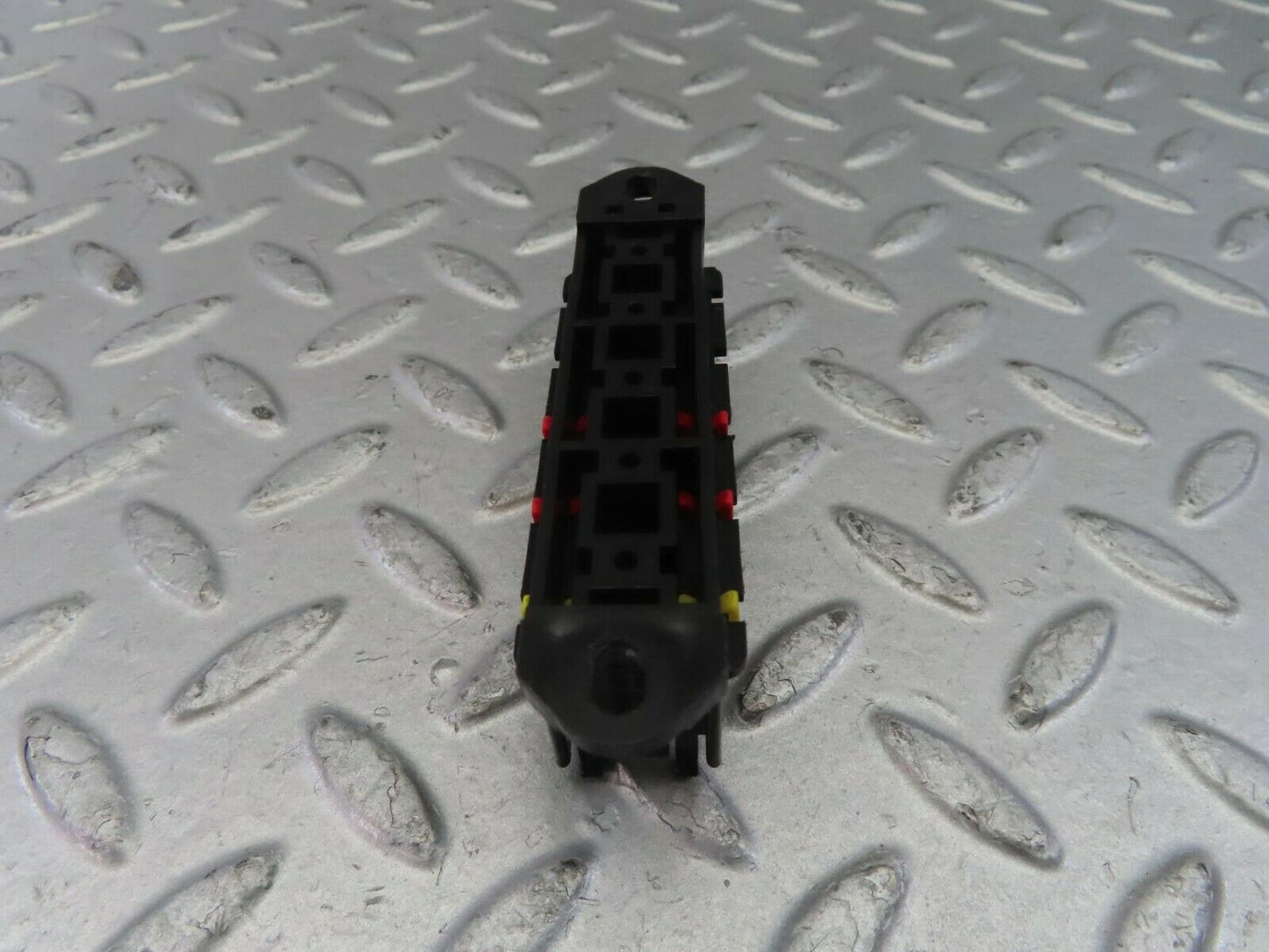 10349 Mercedes-Benz W201 190E Cable Connector Terminal Block 2015400669