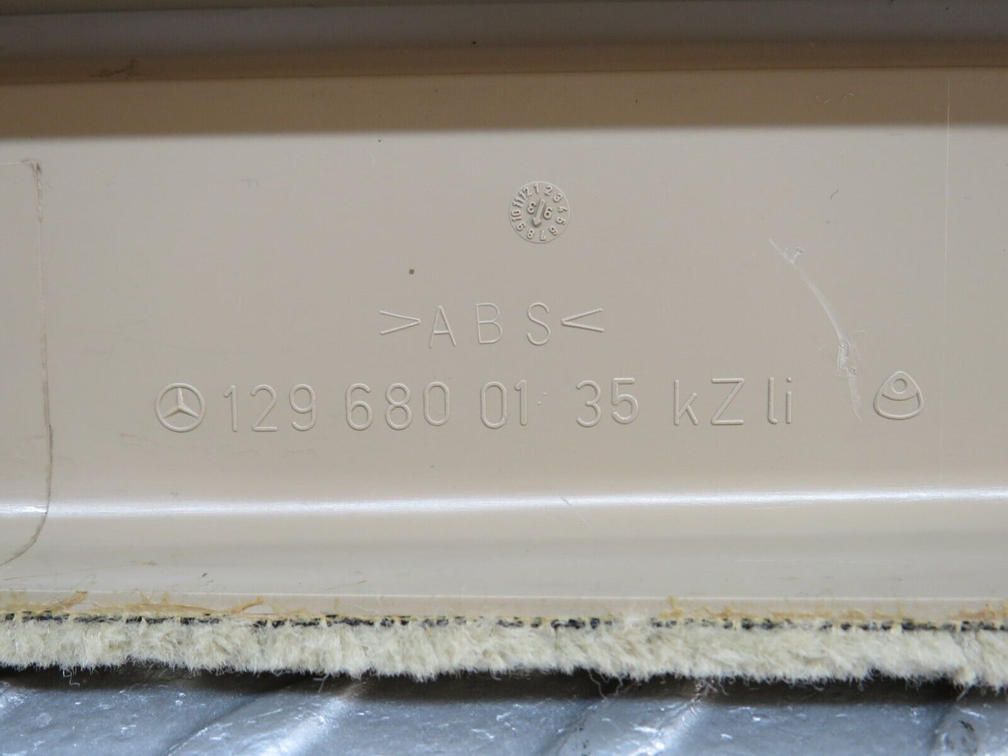 38285 Mercedes-Benz R129 280SL Coupe Left Door Sill Cover Beige 1296800135