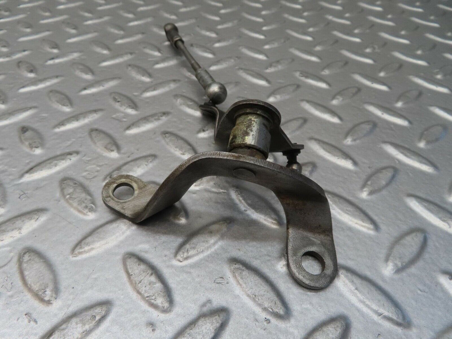 15750 Mercedes-Benz R107 450SL Throttle Linkage