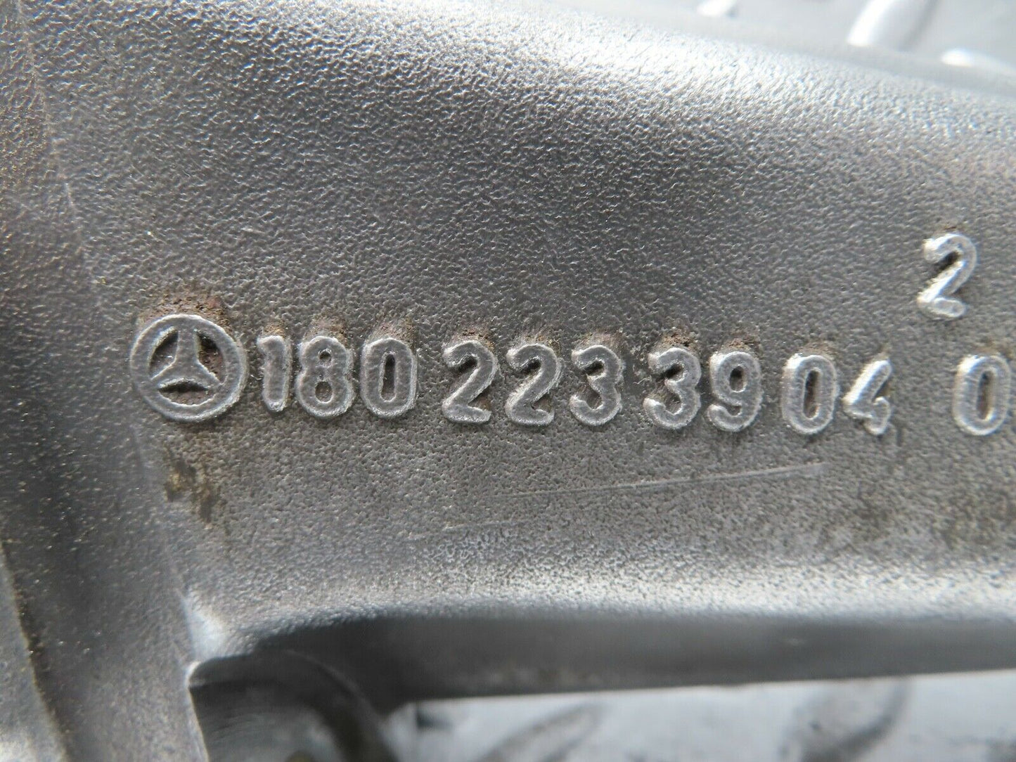20913 Mercedes-Benz W114 250CE Coupe Engine Mount Bracket Right 1802233904