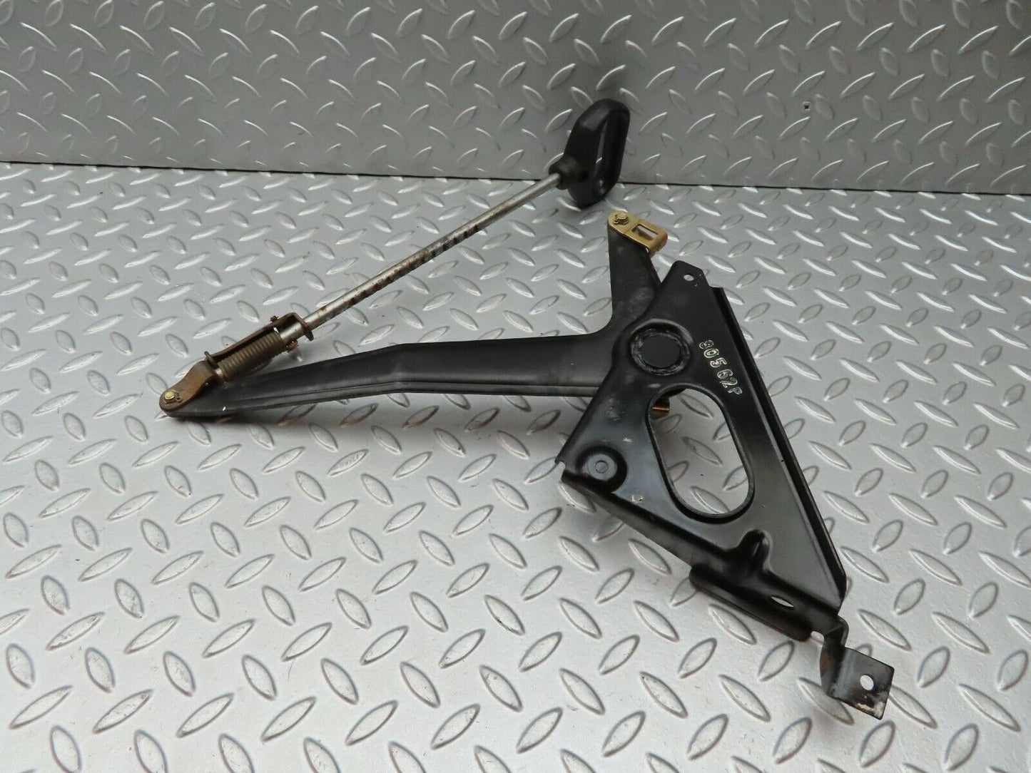 4290 Mercedes-Benz W123 230E Handbrake
